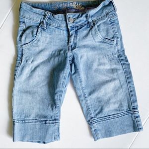🌺REFUGE Size 0 Bermuda jean shorts